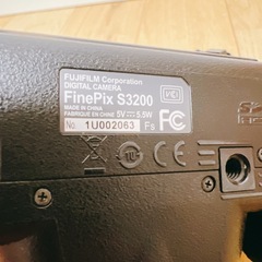フジフィルム FinePix S3200 動作品の画像