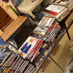 至急！5日に処分！漫画まとめ売り300円〜の画像