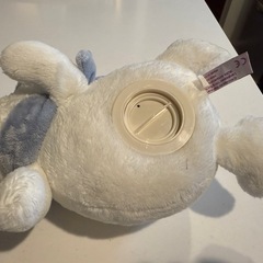 ぬいぐるみ　貯金箱　しろくまの画像
