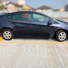 外装そこそこ悪いのでお値打ち 30系プリウス 車検2年！8万キロ 毎年の点検記録簿あり！の画像