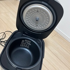 アイリスオーヤマ　炊飯器　マイコン　RC-ME30-B ブラックの画像