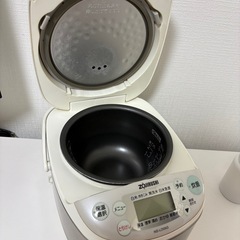 象印　炊飯器の画像