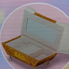 ちいかわ　ソファ型ジュエリーBOX＆モモンガくつ下巾着＆ひも付きぬいぐるみ＆モモンガプラフィギィアの画像
