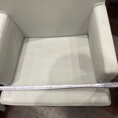 レストラン肘掛けチェアの画像
