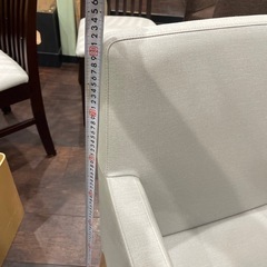 レストラン肘掛けチェアの画像
