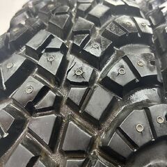 BS BRIDGESTONE DUELER M/T 672 LT235/75R15 15インチ スパイクタイヤ 2本 バリ溝 ホワイトレター 希少 ジムニー等　(STK002) の画像