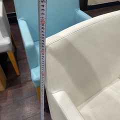 レストラン肘掛けチェアの画像