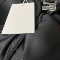 黒のクロスデザインワンピース 水着 スイムウェア 新品 タグ付きの画像