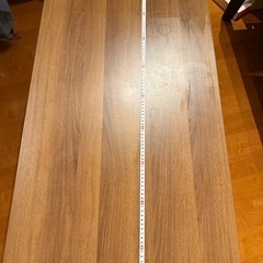 高さ調節可能　テーブルの画像
