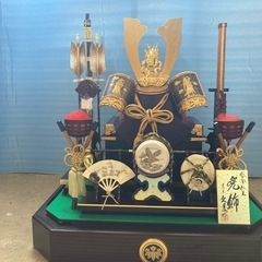 兜飾り　　5月人形の画像