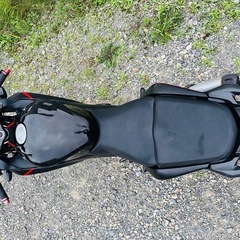北海道　ホンダ　CBR250R  走行少ない！外装美品！タイヤ前後山あり！バッテリー付き！の画像