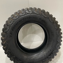 [極上]BFGoodrich Mud-Terrain  KM3 BFグッドリッチ 285/70R17 17インチ 19年製9分山 4本 中古相場 ¥ 55,000クレジット決済可の画像