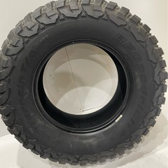 [極上]BFGoodrich Mud-Terrain  KM3 BFグッドリッチ 285/70R17 17インチ 19年製9分山 4本 中古相場 ¥ 55,000クレジット決済可の画像