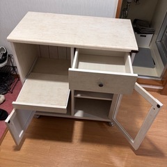 【美品】 キャスター付き木製キャビネット 白の画像