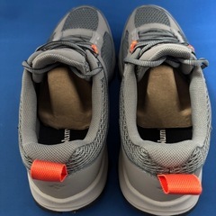 8月末まで　未使用コロンビアトレッキングシューズHatana Breathe 'Grey'の画像