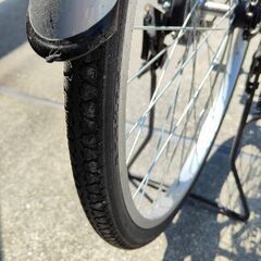 使用浅！新品鍵とベル 付　綺麗な26インチ自転車の画像