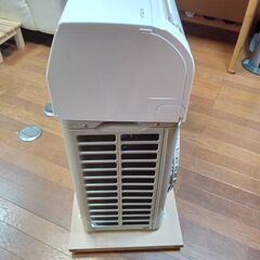 日立　白くまくん　エアコン２．２KW　の画像