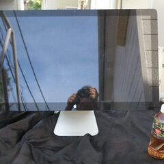 Apple LEDディスプレー A1316 27インチ ジャンク品 部品取りor要修理品 画面開かず 3USBよりスマホに通電充電可 取りに来ていただける方受け渡し日時自由の画像
