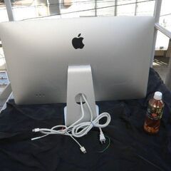 Apple LEDディスプレー A1316 27インチ ジャンク品 部品取りor要修理品 画面開かず 3USBよりスマホに通電充電可 取りに来ていただける方受け渡し日時自由の画像