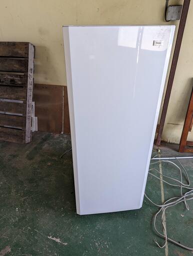 2014年製 Haier ハイアール 電気冷凍庫 冷凍ストッカー 136L JF-NUF136E