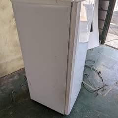 2014年製 Haier ハイアール 電気冷凍庫 冷凍ストッカー 136L JF-NUF136Eの画像