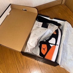 ナイキジョーダンアクセス(AR3762-008)27㎝良質中古　箱付　オレンジの画像