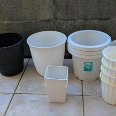 プラスチック植木鉢の画像