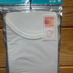 ユニクロ　tシャツの画像