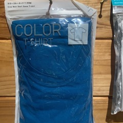 ユニクロ　tシャツの画像