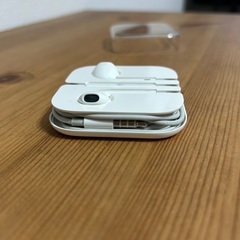 iPhoneのイヤホンの画像