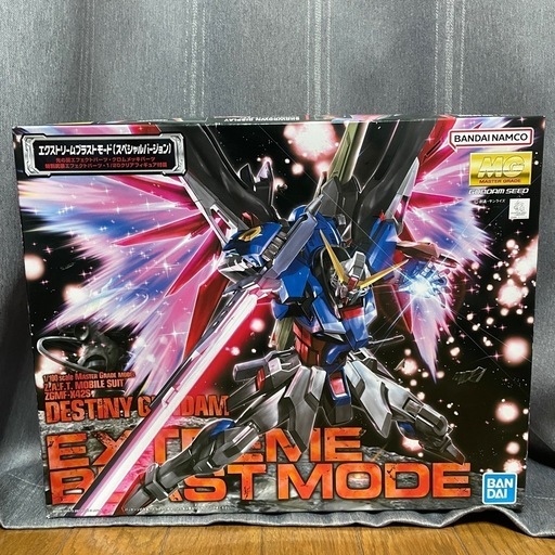 MG 1/100 デスティニーガンダム エクストリームブラストモード