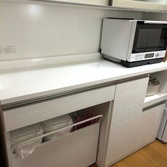 【8/29お引き取り可能な方】【分解・運搬できる方限定】ニトリ　組み合わせキッチン ボード　リガーレの画像
