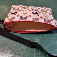 ハンドメイド　猫柄サコッシュ　ショルダーバックの画像
