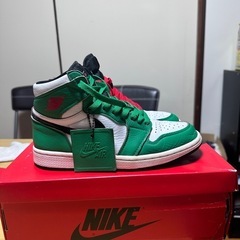 Nike Women's Air Jordan 1 High OG "Lucky Green/White-Sail-Black"   
の画像