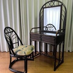 籐ドレッサー（椅子付）の画像