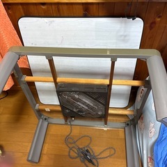 正方形こたつ明日まで
の画像
