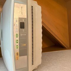 夏なのに(^^♪◢◤電気【蓄熱】ファンヒーター◢◤シャープ HX-G4-Hの画像