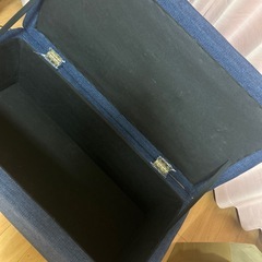 収納ボックス　椅子型の画像