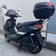 ヤマハ　YAMAHA シグナスx125 Fi  2型　BOX付き　の画像