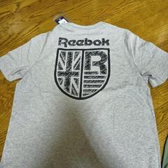 【新品未使用】Reebok　Tシャツ グレーの画像