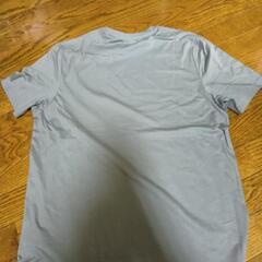 【新品未使用】Reebok　Tシャツ カーキの画像
