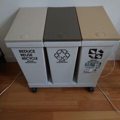 ３分別ゴミストッカーの画像
