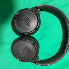 JBLワイヤレスヘッドホンの画像