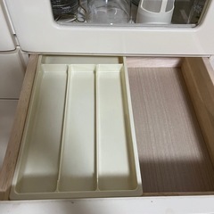 【決定】食器棚の画像