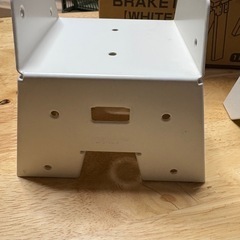 ソーホースブラケット　白の画像
