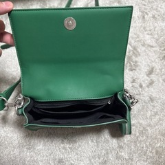 ショルダーバック
の画像