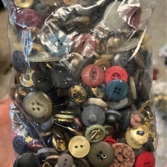 洋服屋さんのボタン詰め合わせの画像