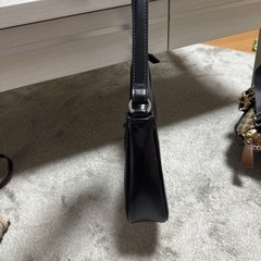ショルダーバッグの画像