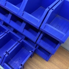 【ガレージ用品】コンテナボックス★工具入れ★ツールボックス★ボルト仕分けなど★道具箱ブルー部品入れの画像