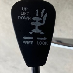 オフィスチェア ブラックの画像